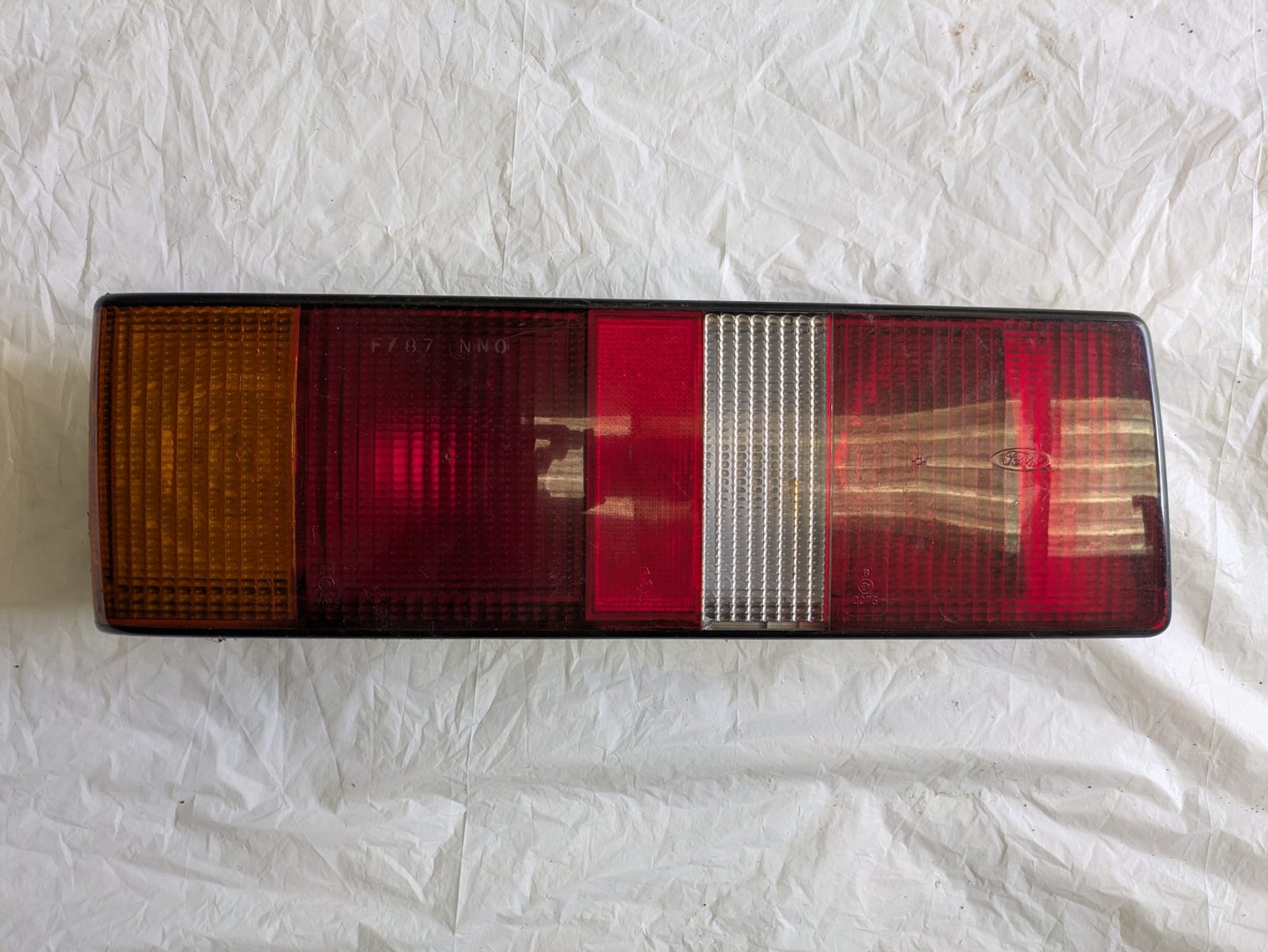 Ford Escort MK4 Tail Light (Nearside)